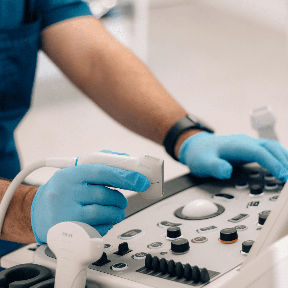 la reparation des equipements biomedicale.webp